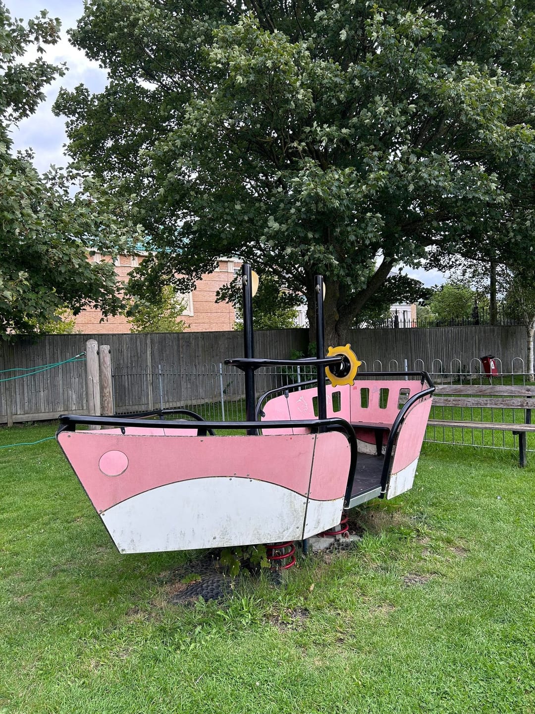 Eton Playground - image 4